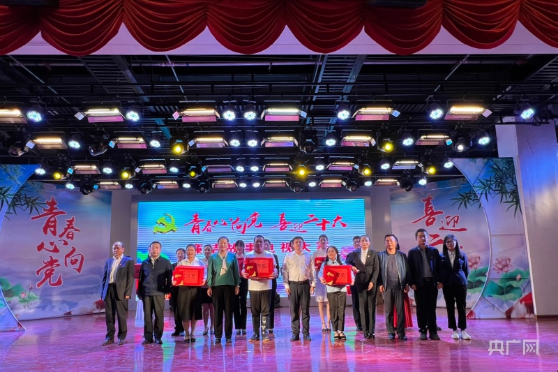 都灵主场喜迎大胜，赢得观众掌声