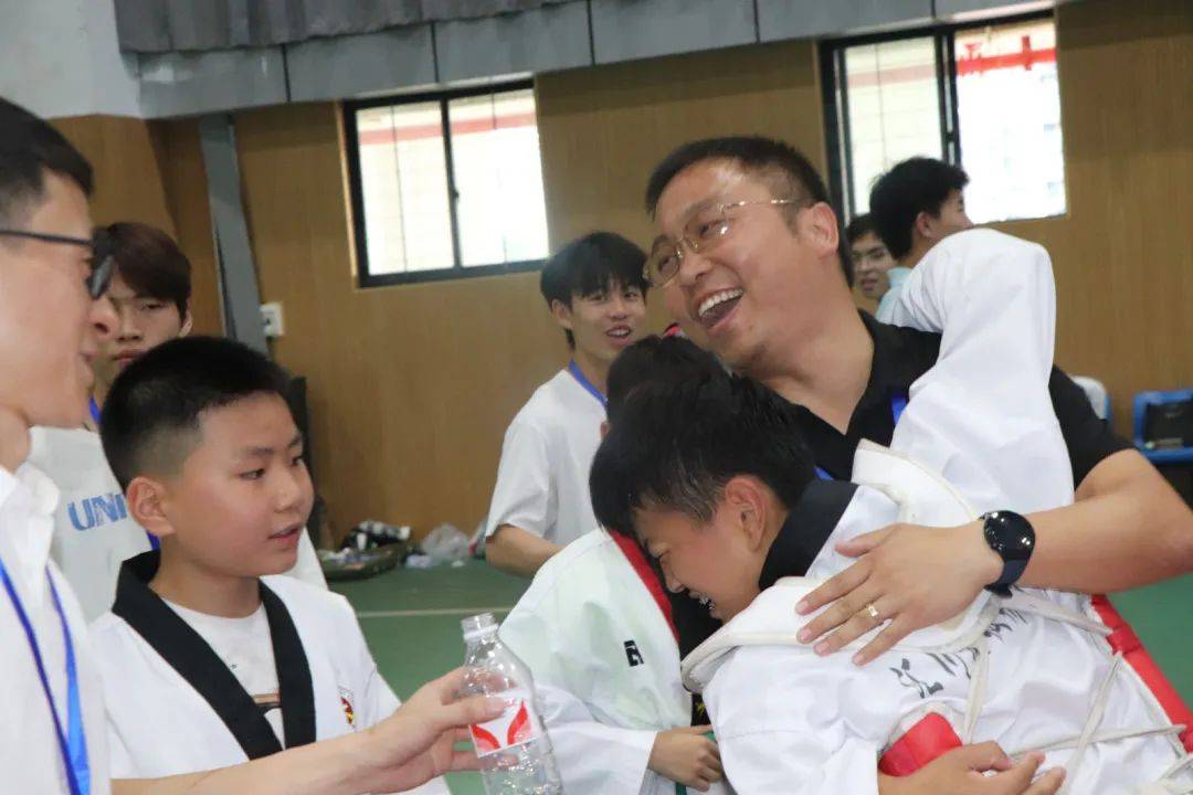 新晋选手崭露头角，创造佳绩获好评