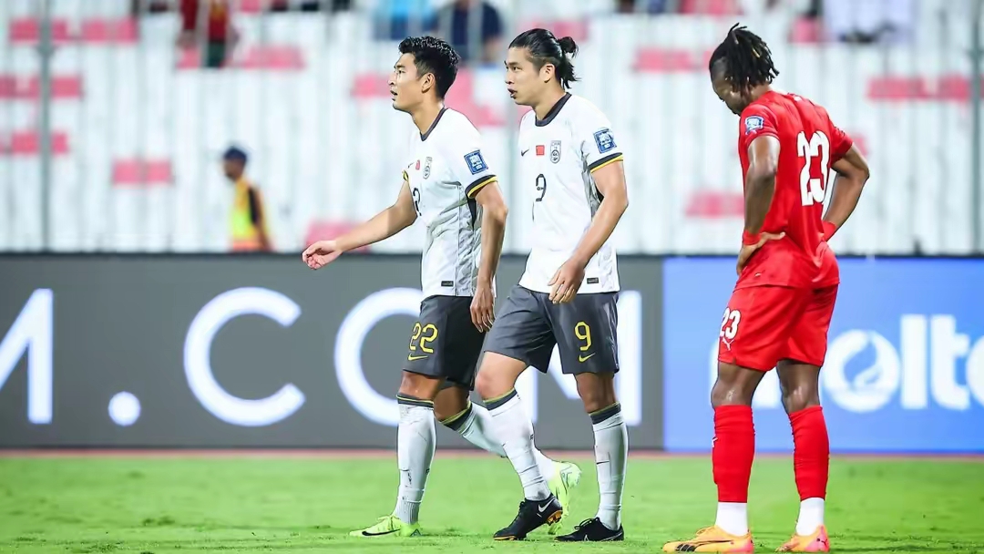 梅斯守备稳固,积极备战下一场比赛 梅斯守备稳固,积极备战下一场比赛