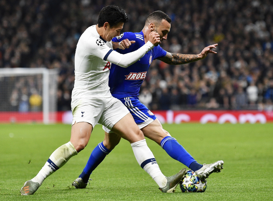 打破僵局的进攻和出色的防守引发赛场火爆的简单介绍