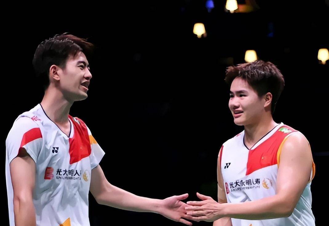 包含技惊四座逆袭成功，球队惊险取胜排名不断攀升的词条