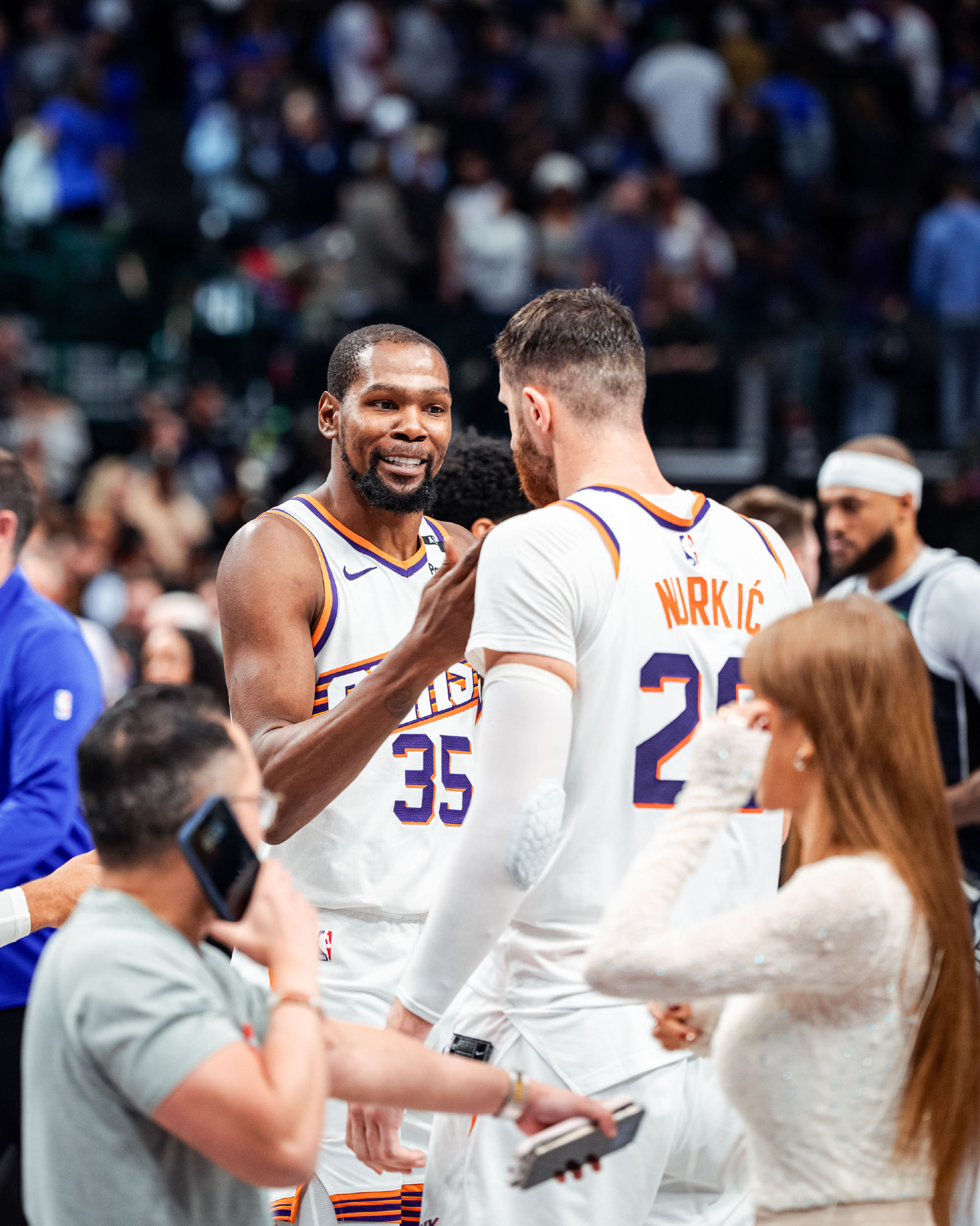 独行侠逆袭击败尼克斯,诺维斯基关键时刻稳定局面 独行侠逆袭击败尼克斯,诺维斯基关键时刻稳定局面