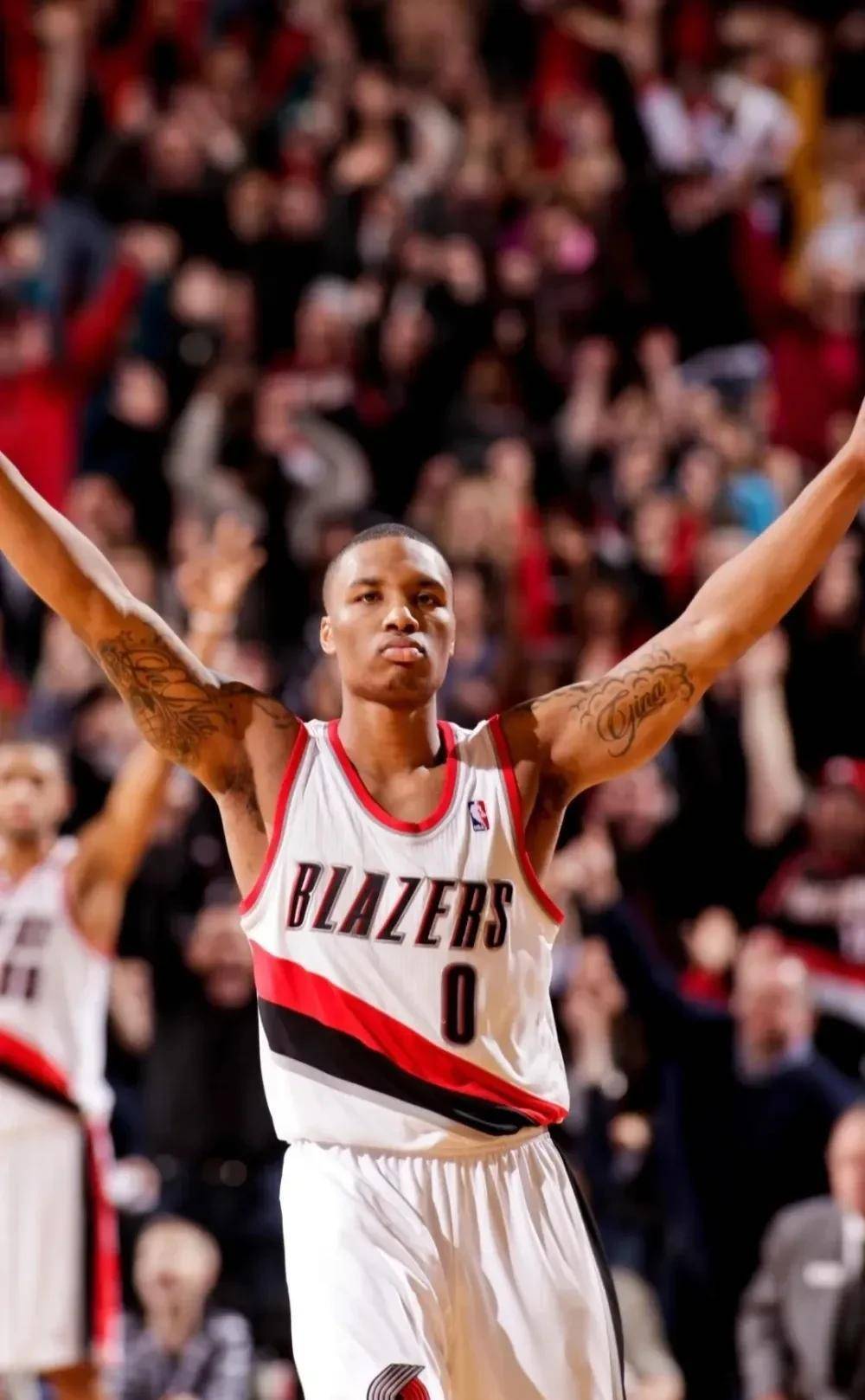 开拓者大胜骑士,利拉德砍下35分20板 开拓者大胜骑士,利拉德砍下35分20板