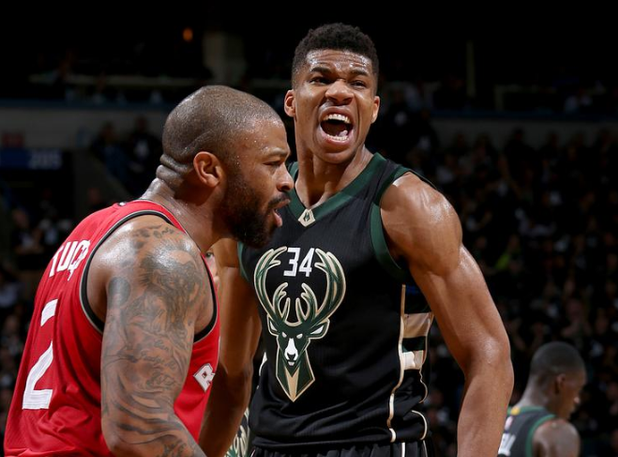 包含雄鹿负骑士,遭遇两连败的词条 包含雄鹿负骑士,遭遇两连败的词条