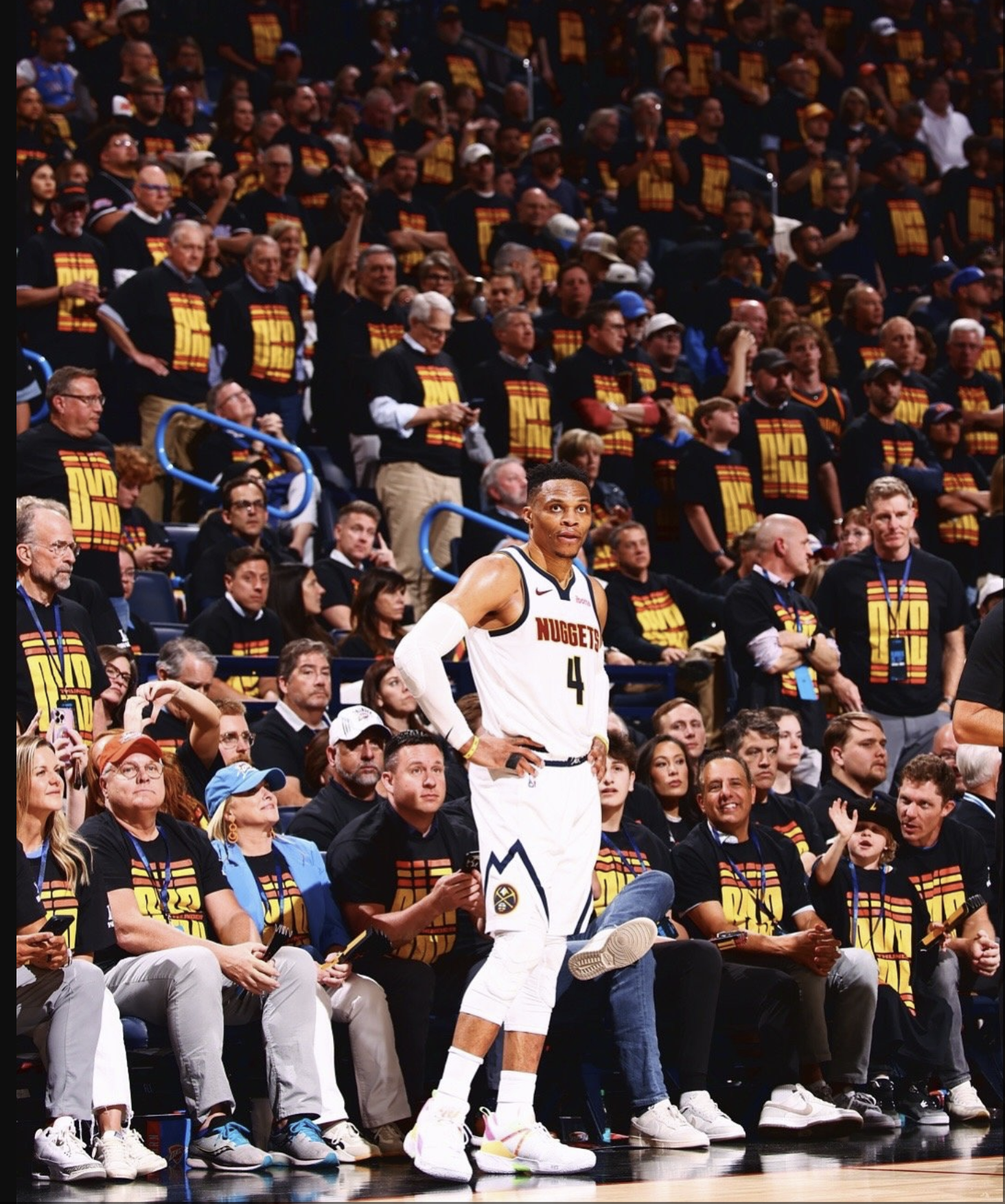 掘金主场大胜太阳，继续领跑西部