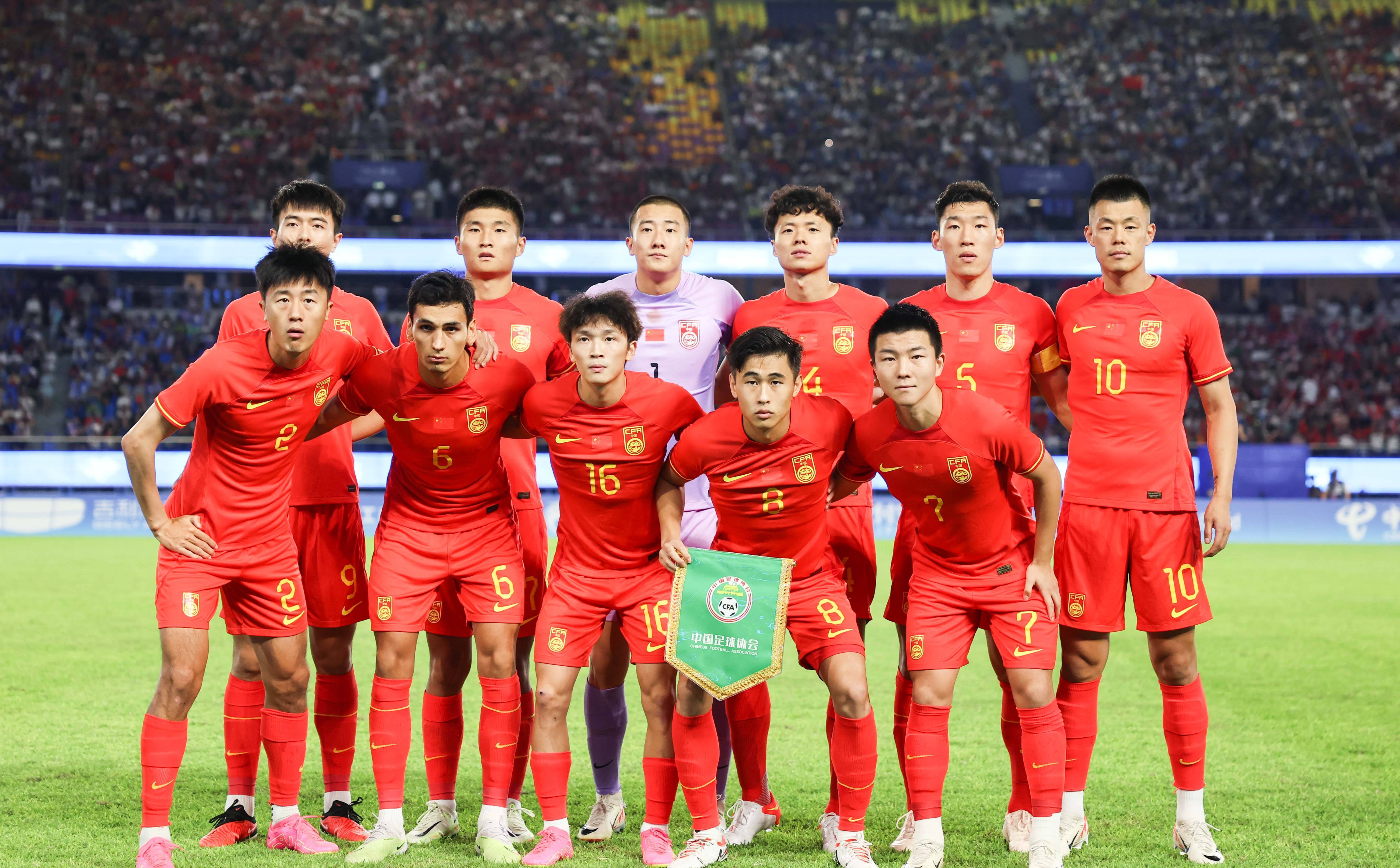 中国足球国家队将出征迪拜进行集训备战世预赛