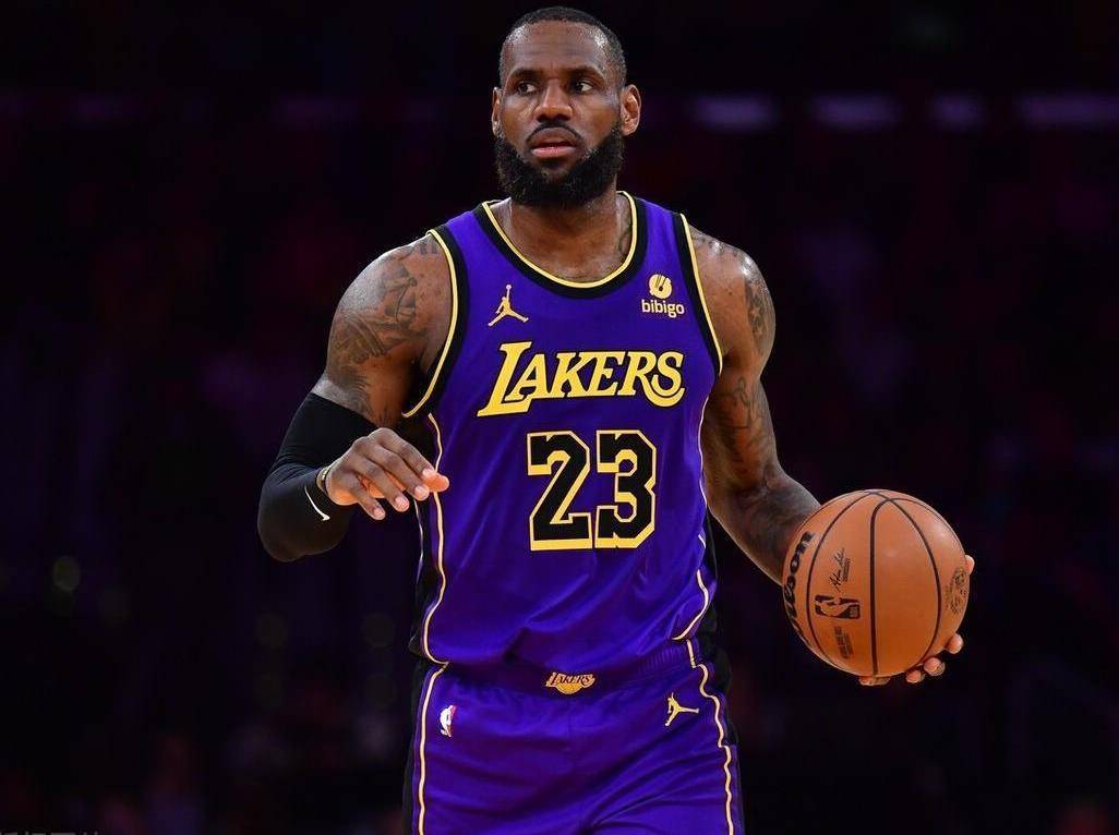 美媒:湖人主动放弃权杖CJ 美媒:湖人主动放弃权杖CJ